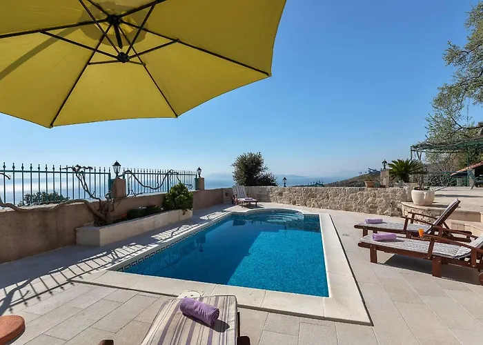 Villa Ana